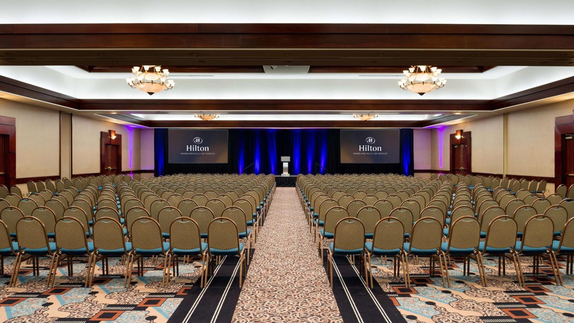 Hilton Woodland Hills/ Los Angeles Exterior foto