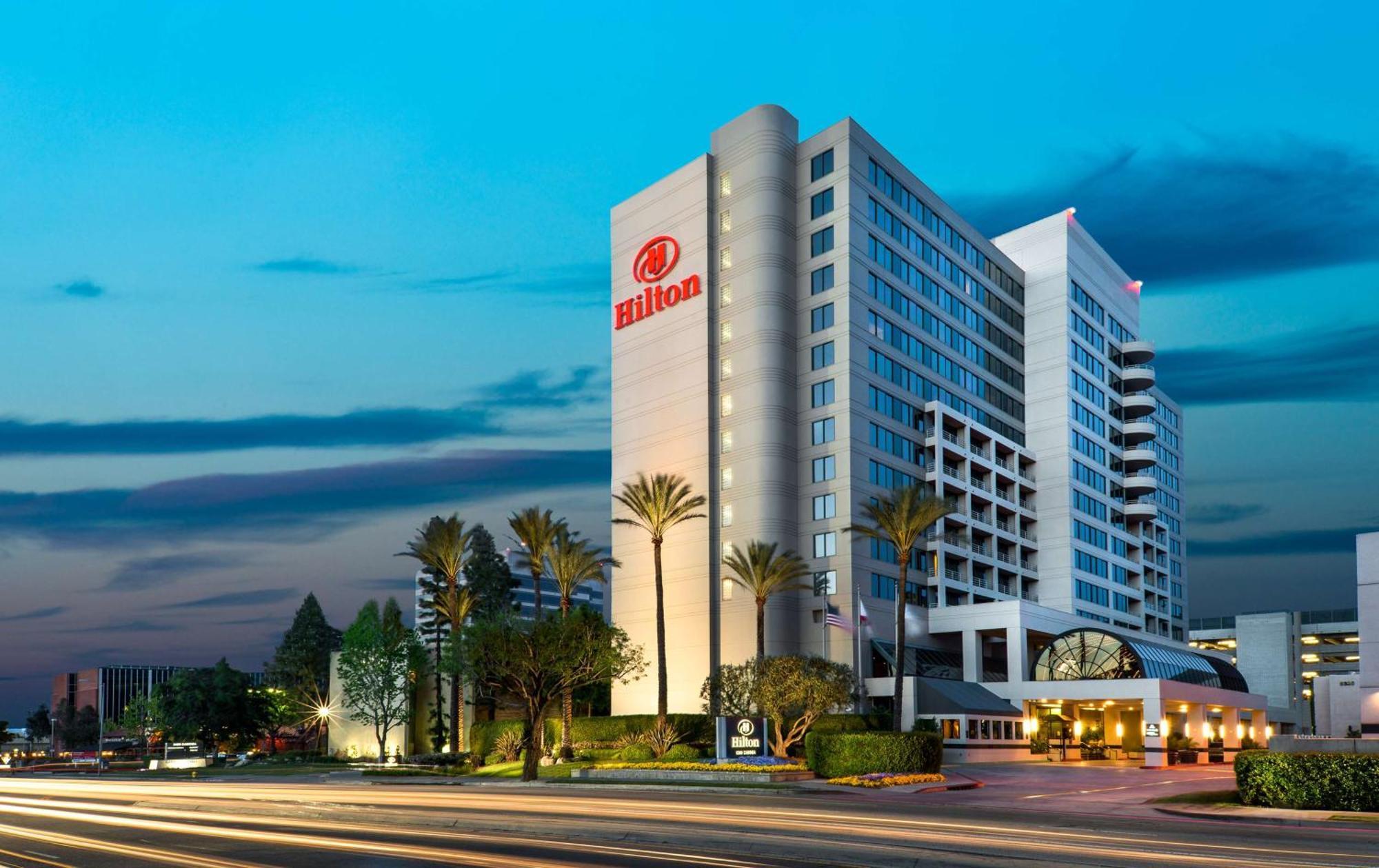 Hilton Woodland Hills/ Los Angeles Exterior foto