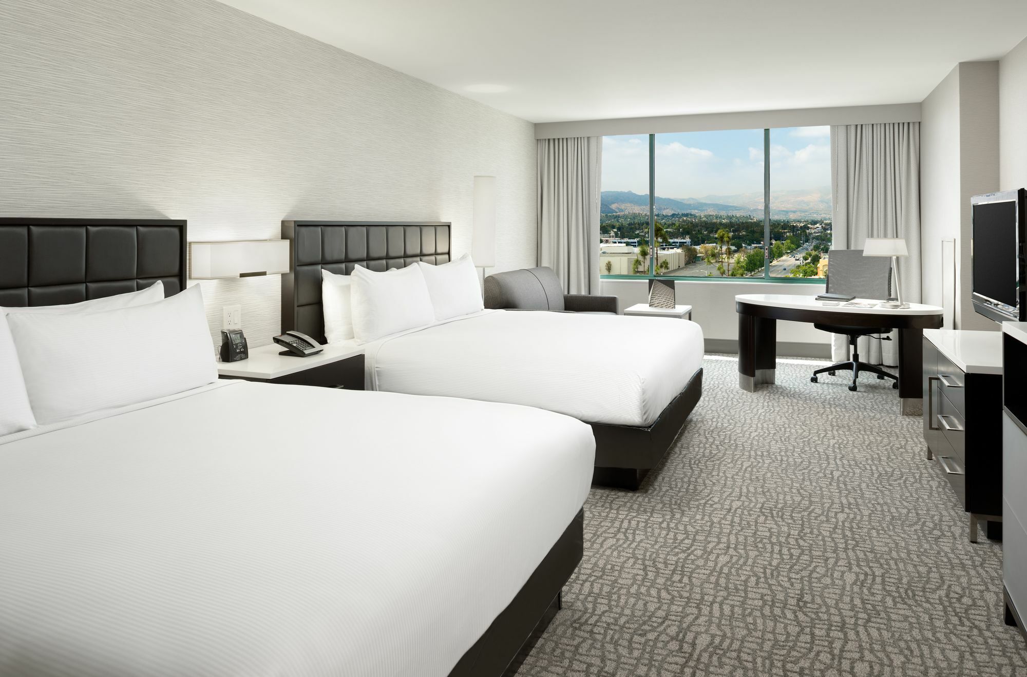Hilton Woodland Hills/ Los Angeles Exterior foto